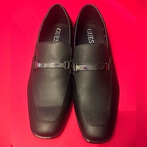 New GUESS Men's 9 Black Loafers Carbon Fiber Design Slip On Formal Casual
